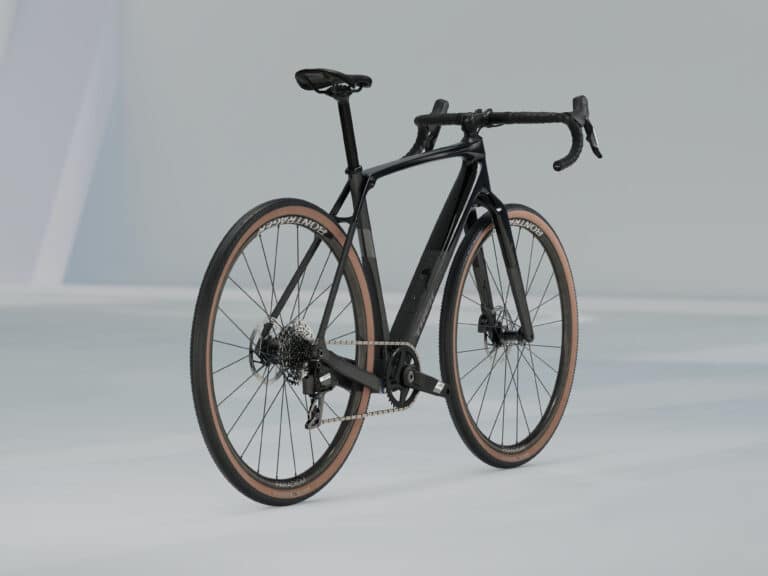 1e76668869d122d15e0133bc75561b00558fd337-trek-black-matte-carbon-smoke2