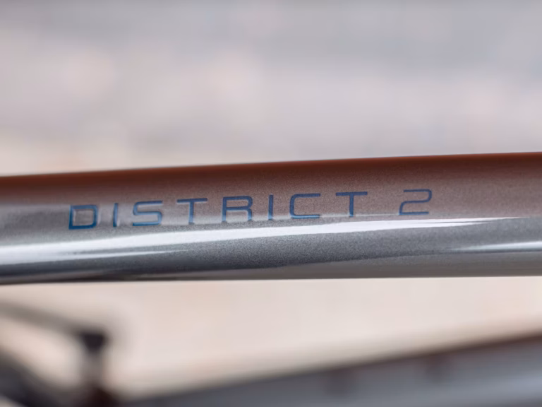 District2Equipped_21_33493_A_Alt1